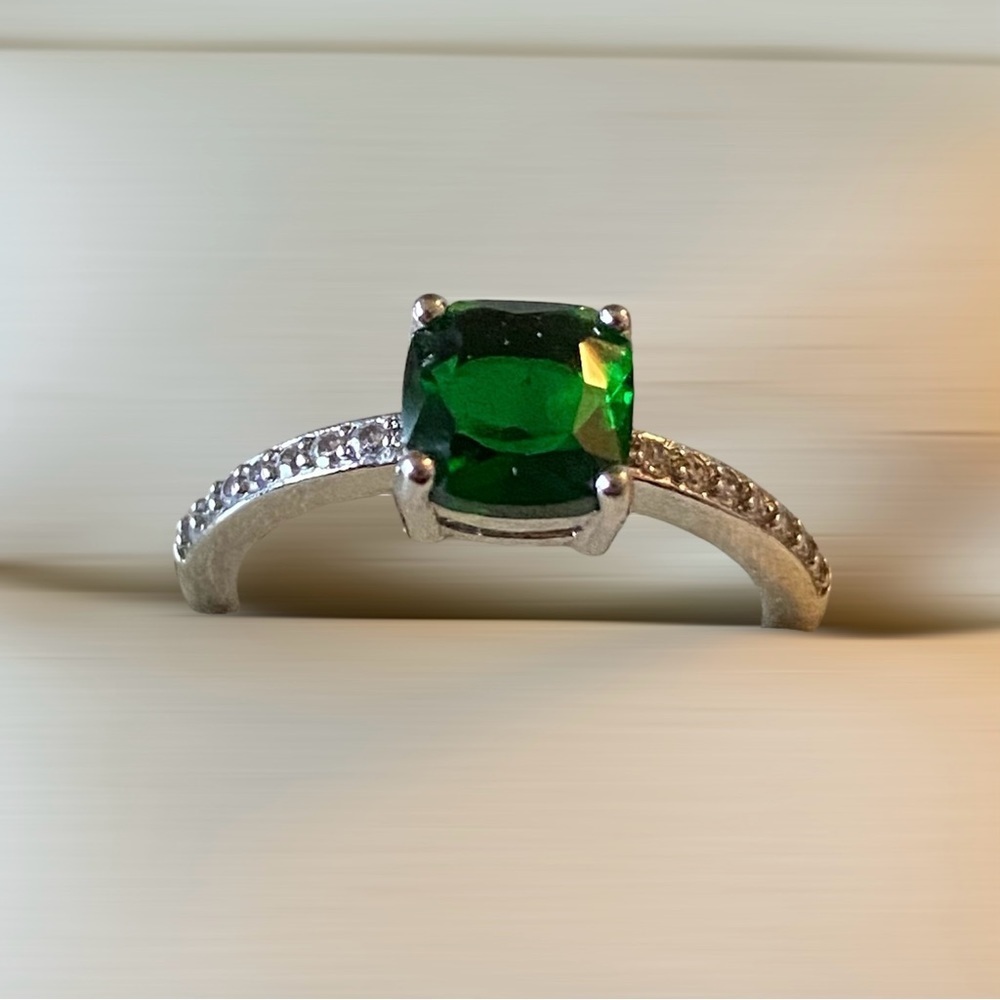 Silver Sterling marked Emerald Color Ring Engagement Style Ring 6 1/2